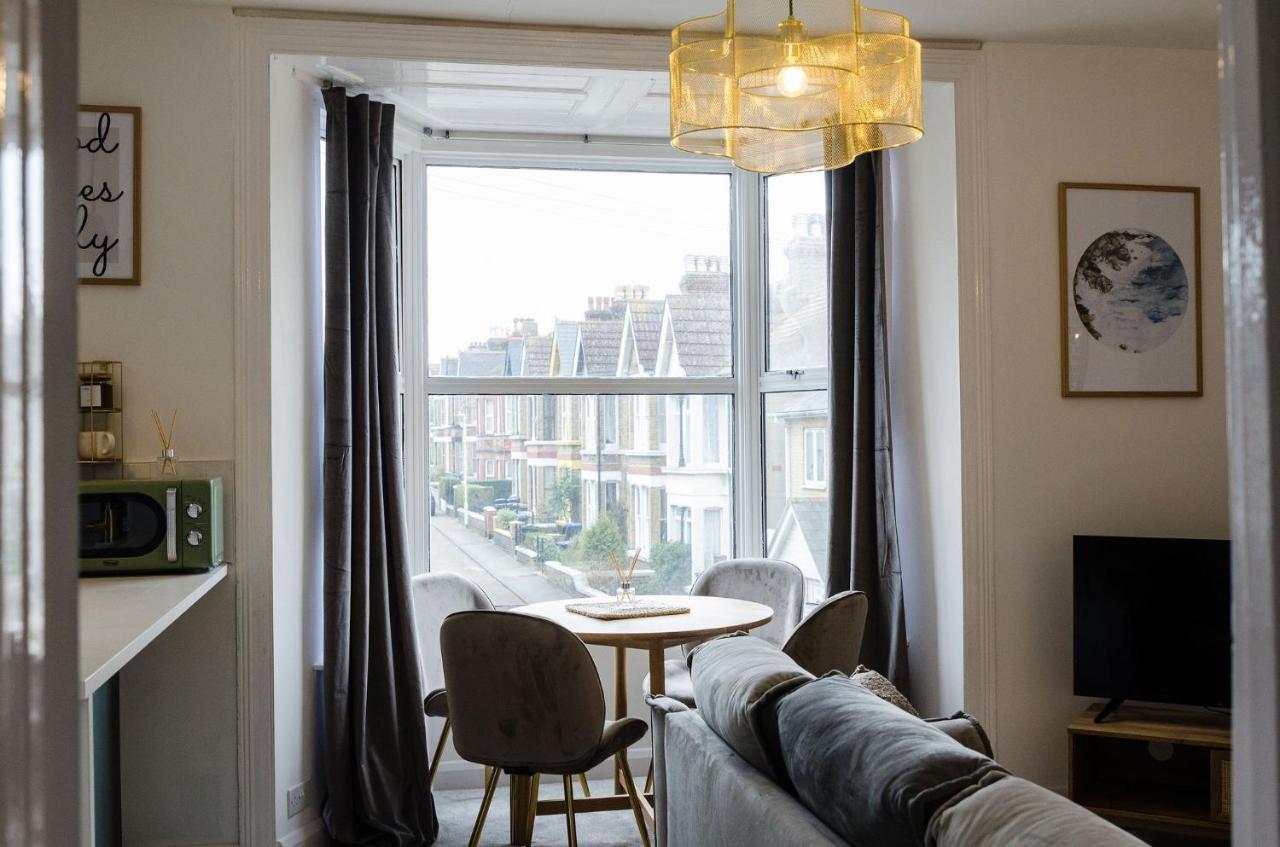 Central Chic Margate Apartment, Edge Of Old Town! ภายนอก รูปภาพ
